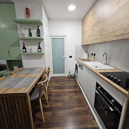 Grand Park Apartment *